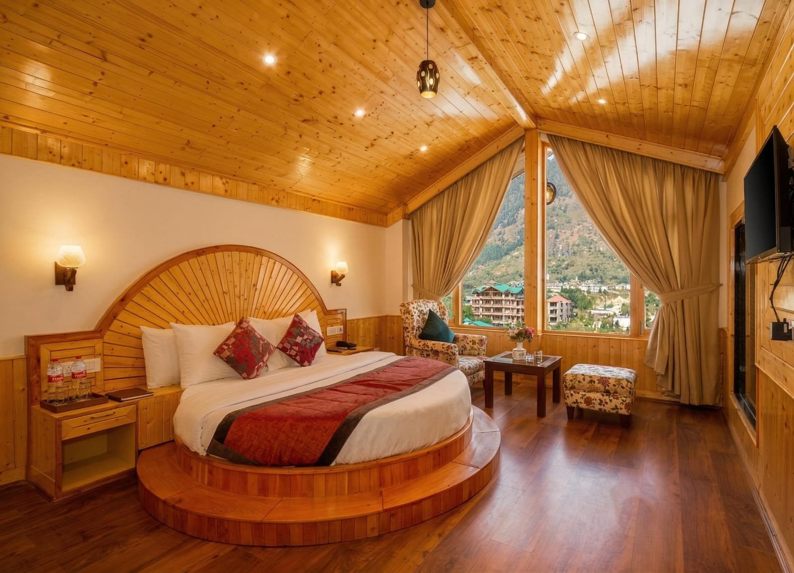 Honeymoon Suite Manali